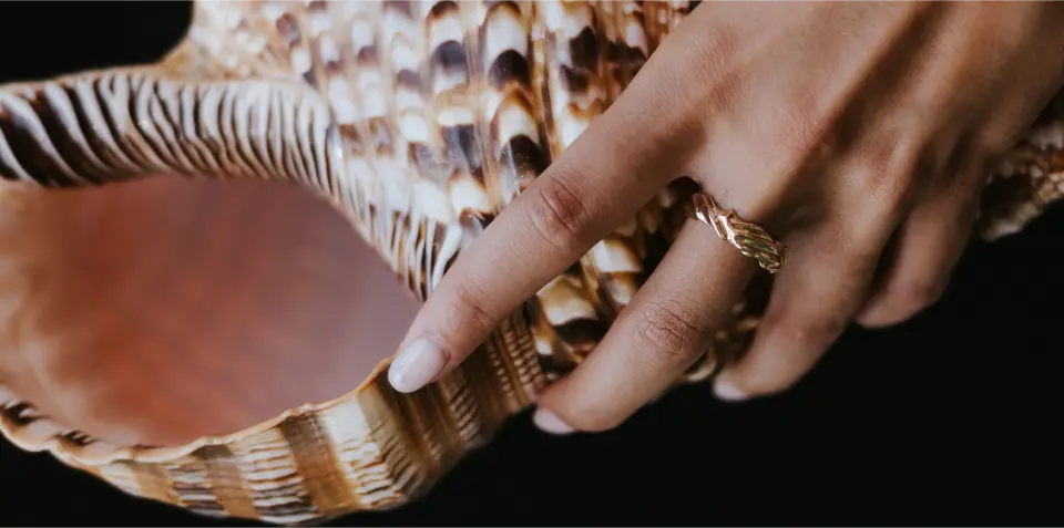 anillo-oro-textura-marina-sundara
